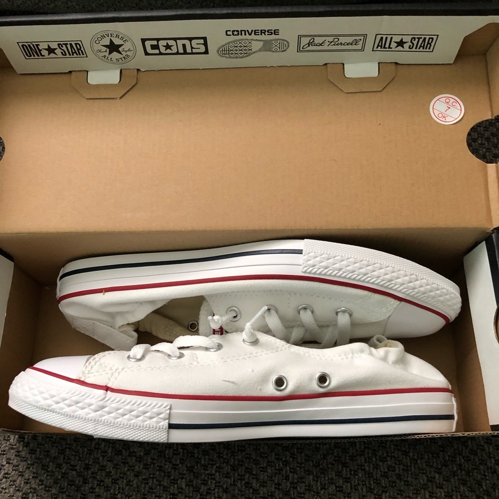 Converse - Picture 3 of 4